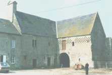 la ferme de Crespigny, la dernière de Vierville sur la route de Grandcamp