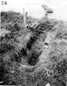 Mörtelposition (ref 24) auf der Klippe, oberhalb der 2 WN72 Bunker