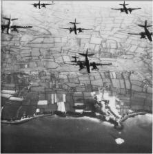 (détails) Avril 44, le 1er bombardement